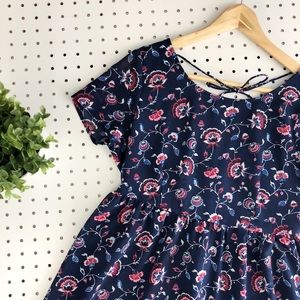 OLD NAVY Chiffon style V back dress flirty floral
